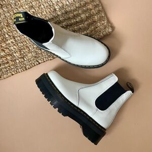 White dr Martens women’s boots, size 7